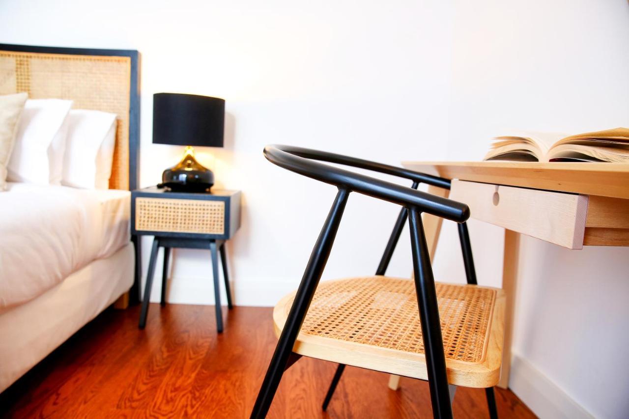Young Spirit Apartment Faro Bagian luar foto