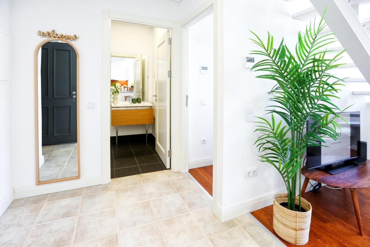 Young Spirit Apartment Faro Bagian luar foto