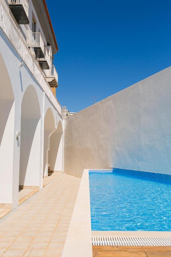 Young Spirit Apartment Faro Bagian luar foto
